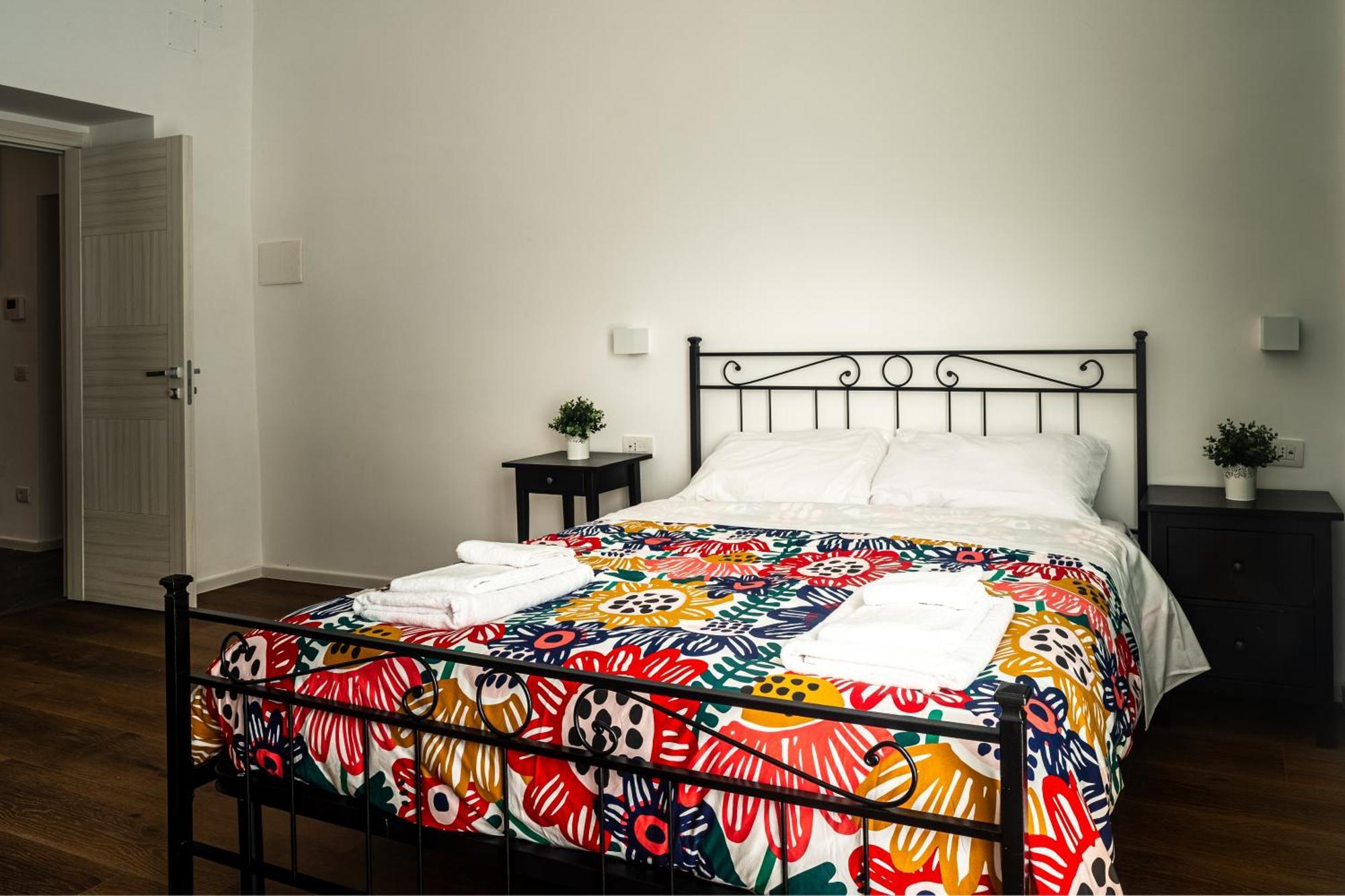 La Grande Bellezza Bed & Breakfast Наполи Екстериор снимка