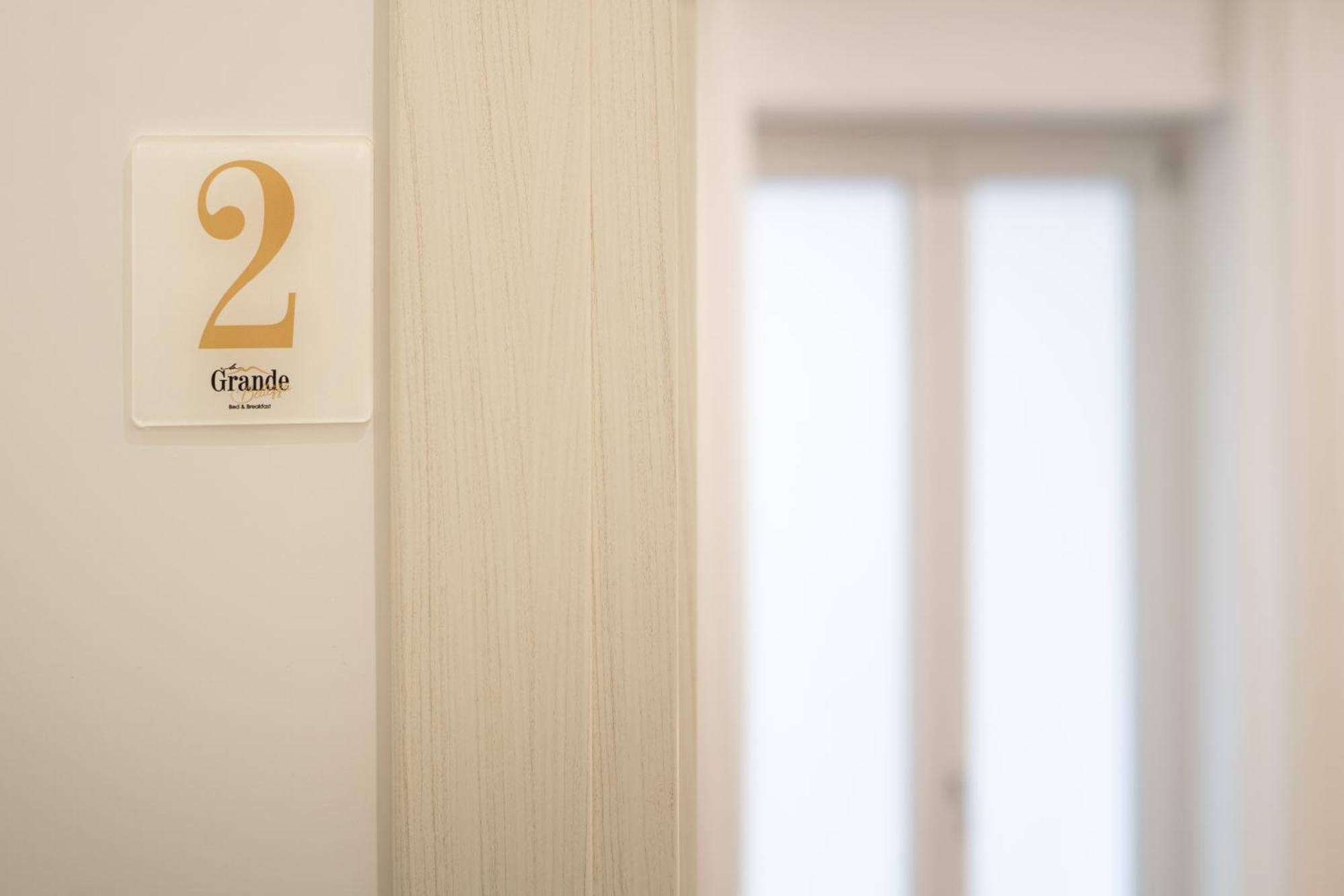 La Grande Bellezza Bed & Breakfast Наполи Екстериор снимка